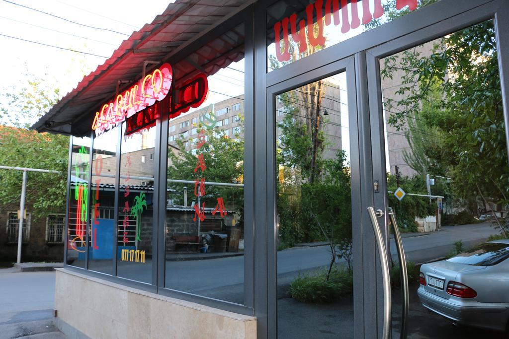 Motel Acapulco Yerevan Exterior photo